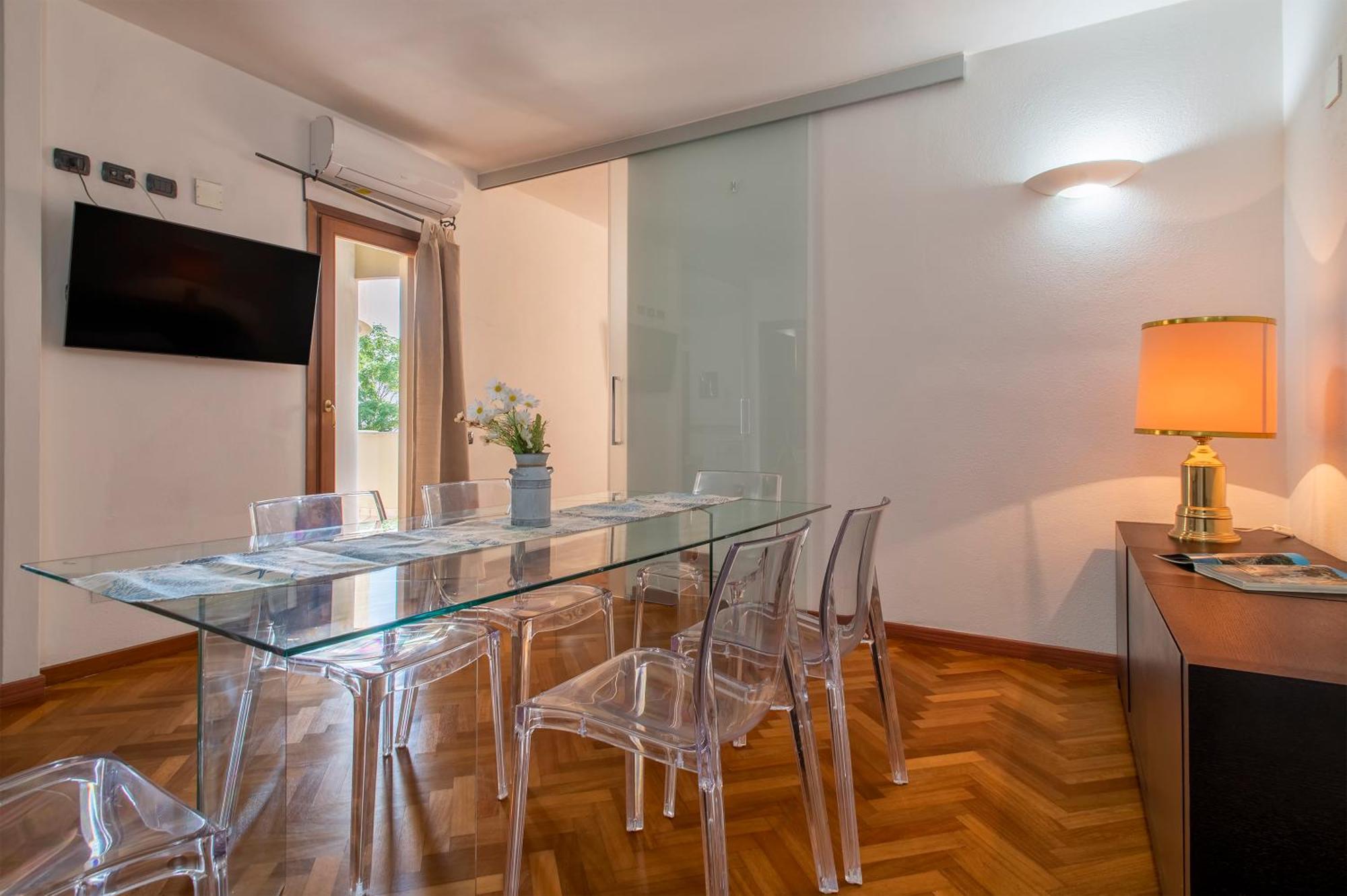 Exclusive House City Center With Private Terrace Apartment *